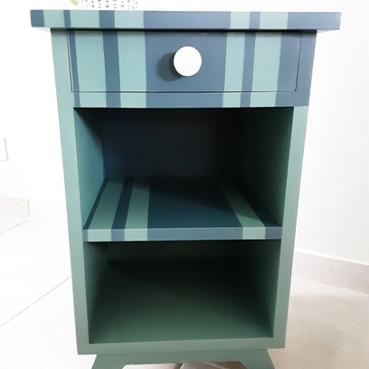 Vente avec paiement en ligne: Paire de chevets vintage vert sauge